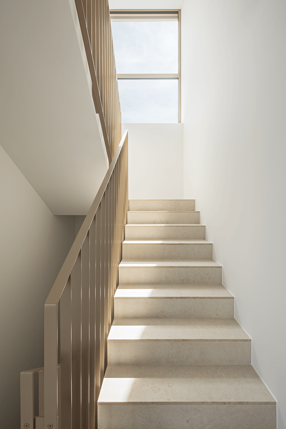 Minimalistischer Stiegenaufgang vom Architekten