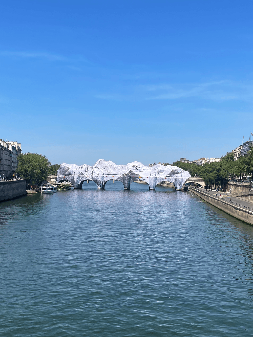 Detailansicht der temporären Installation auf dem Pont Neuf
