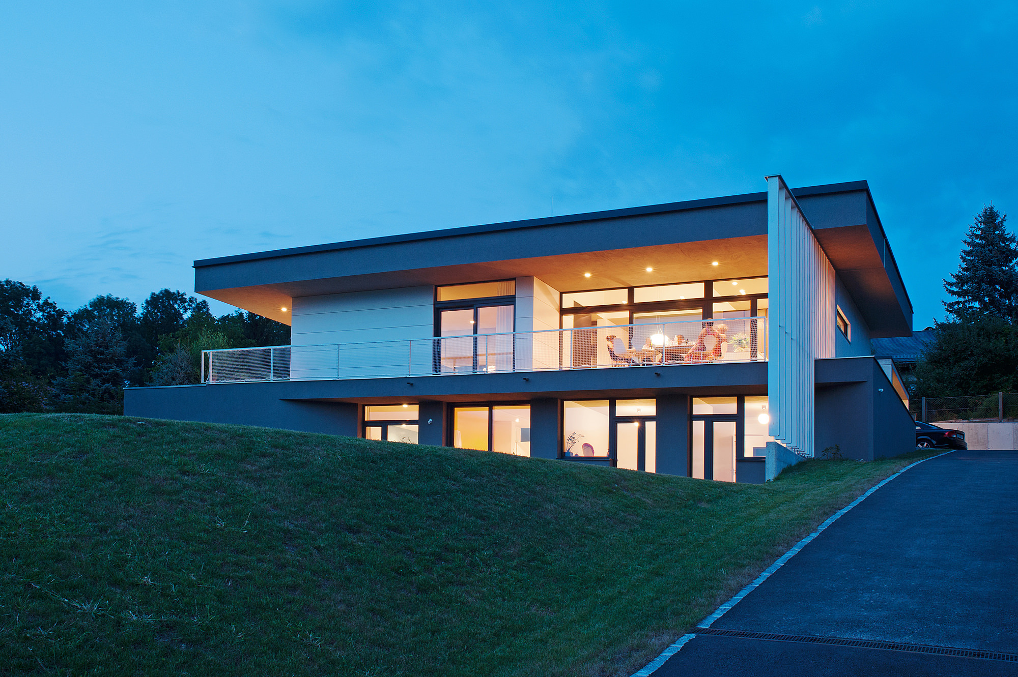 haus_G_01_einfamilienhaus_am_hang_steyr_oberoesterreich_junger_beer_architektur